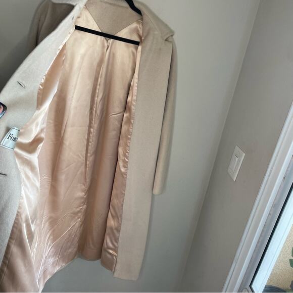 Vintage Cream Women's Coat - Picture 8 of 14